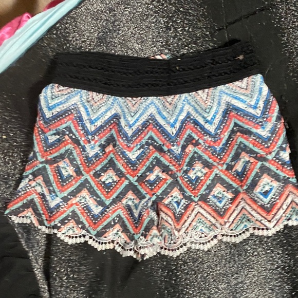No Boundaries Pants - No Boundaries Multicolor Zigzag High Waist Shorts